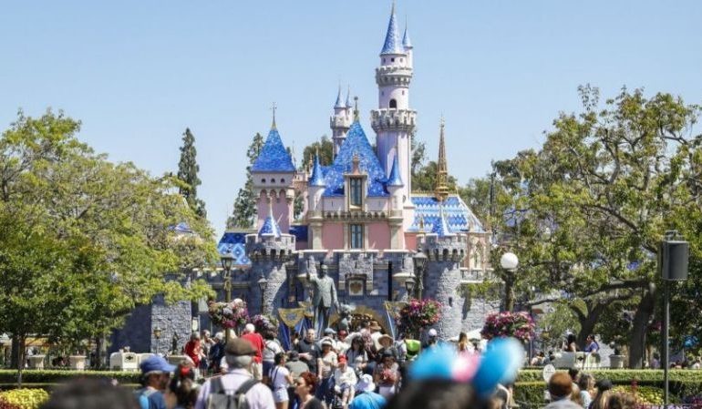 Disneyland-ის პარკები აშშ-ში 17 ივლისსაც ვერ გაიხსნება