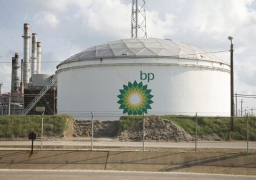 BP სამუშაო ადგილებს 10 000-ით ამცირებს