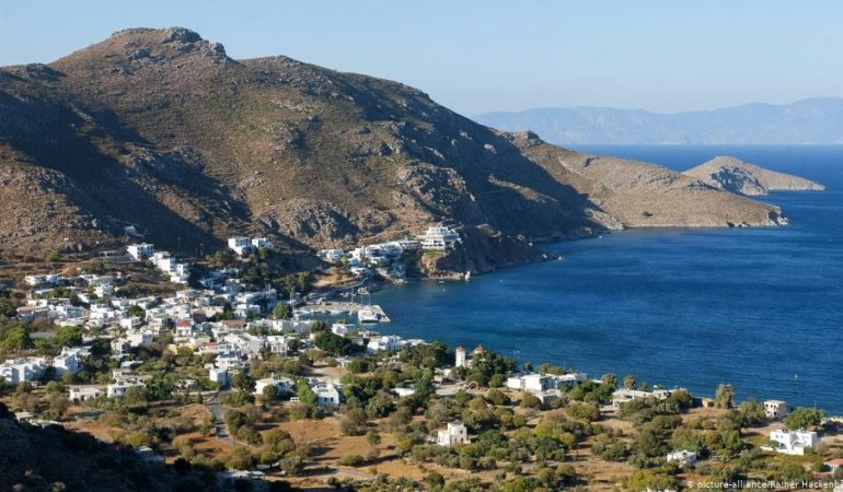 Greece wants to open up for tourism, but could it be too soon?