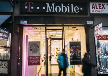 SoftBank in Talks to Sell T-Mobile Shares to Deutsche Telekom