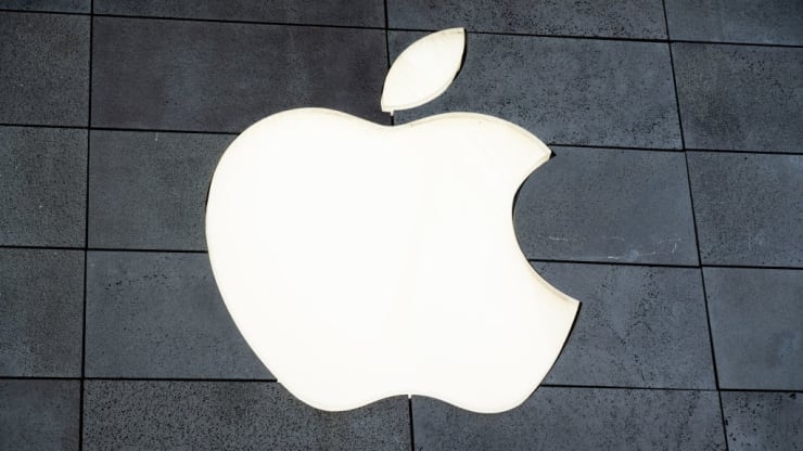 Apple to close all stores outside of China