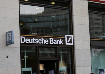 Deutsche Bank-მა 5 000-მდე თანამშრომელს 2021 წლის ივლისამდე სახლიდან მუშაობის უფლება მისცა