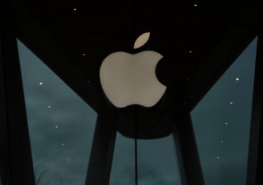 Apple-ი პირველი ამერიკული კომპანია გახდა, რომლის საბაზრო კაპიტალიზაციამაც $2 ტრილიონს გადააჭარბა