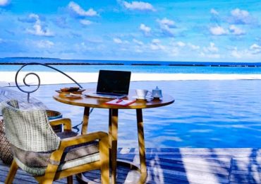 Maldives resort launches $23,250 luxury remote working package - CNN