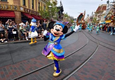 Disneyland, Walt Disney World Will Close As Theme Parks Brace For Coronavirus Fallout