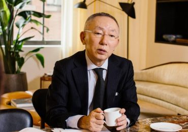 Japan's top billionaire Tadashi Yanai says the image of America is breaking