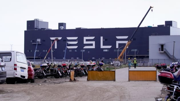 Tesla is reportedly shipping 7,000 made-in-China cars to Europe – CNBC