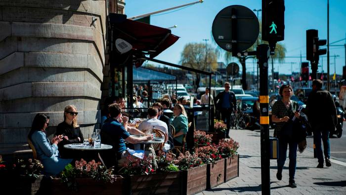Swedish Economy Dodged Quarterly Decline as Pandemic Worsens