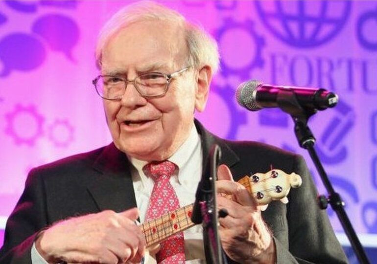Warren Buffett finally joins exclusive $100bn club