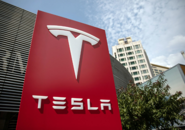 Tesla-მ რეკორდულად მაღალი - $438 მილიონის - მოგება მიიღო