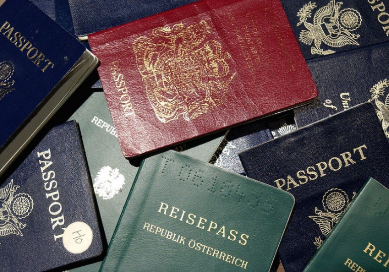 რომელი ქვეყნების მოქალაქეებს აქვთ ყველაზე ძლიერი პასპორტები?