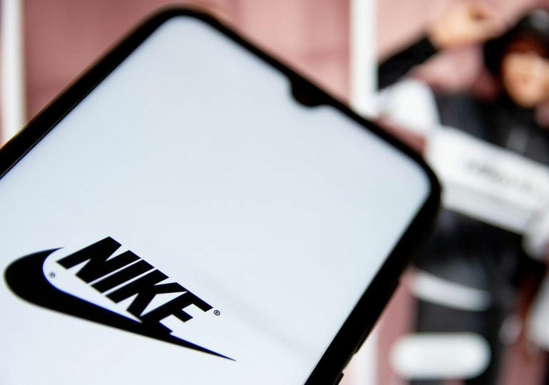 ვირტუალური Nike: ფეხსაცმლის გიგანტი Facebook-ს მეტავერსში მიჰყვება