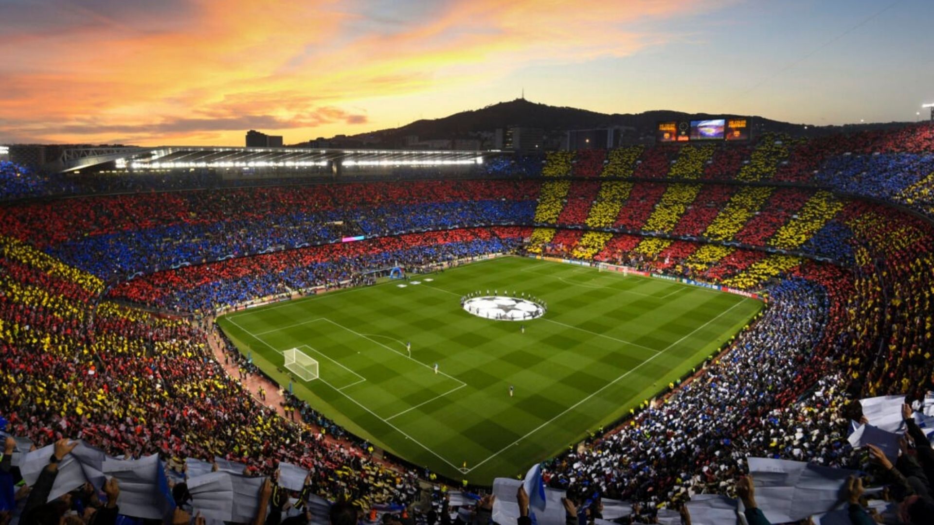 Места уефа. Стадион Камп ноу в Барселоне. Новый Камп ноу. Стадион Камп ноу вместимость зрителей. Самое дорогое футбольное поле.