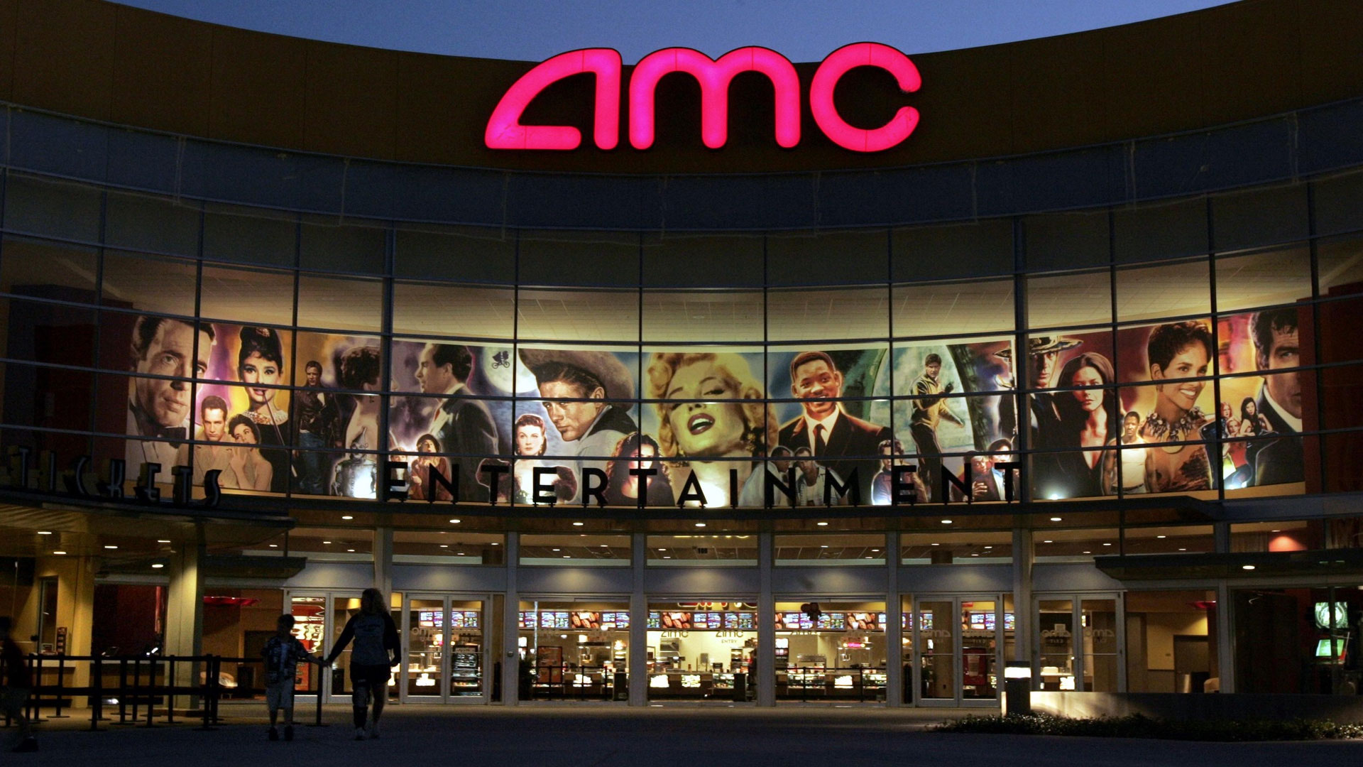Communications Stocks Rally as AMC Surprises and Paramount Deal Stalls