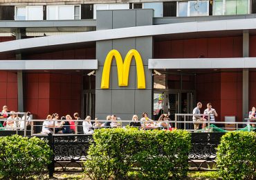 რუსეთში McDonald’s-ის ბიზნესს მილიარდერი ალექსანდრ გოვორი ყიდულობს
