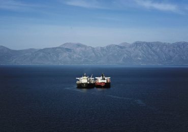 რუსული ნავთობის ჩრდილოვანი ვაჭრობით გაუჩინარებული $11 მილიარდი