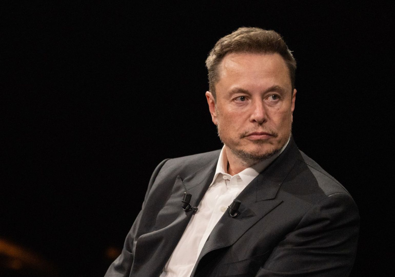 Tesla-ს აქციონერი მასკს $7.5 მილიარდის ინსაიდერული ვაჭრობისთვის უჩივის