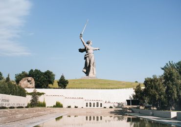 ავტოკრატიის სტუმრების სია: რატომ მიემგზავრებიან ავტორიტარი ლიდერები მოსკოვში?