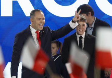 პოლონეთის საპრეზიდენტო არჩევნებში ოპოზიციის კანდიდატმა კაროლ ნავროცკიმ გაიმარჯვა