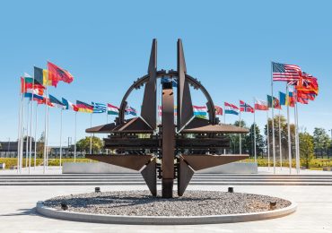 NATO თავდაცვის ბიუჯეტის ახალ სამიზნე ნიშნულს აწესებს – ქვეყნები მშპ-ის 5%-ს დახარჯავენ