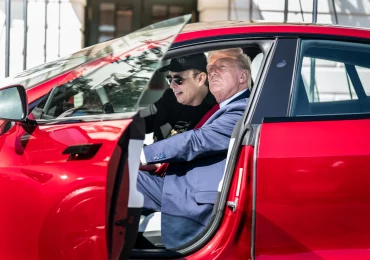 Tesla-ს აქციების ფასი ეცემა – მასკის პოლიტიკური ამბიციები ინვესტორებს აშინებს