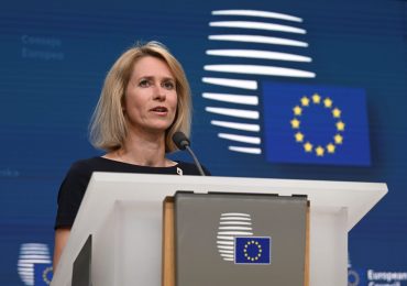 კალასის თქმით, საქართველოში დემოკრატიული უკუსვლის პასუხად უვიზო რეჟიმის შეჩერება განიხილება
