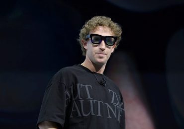 Ray-Ban-ის მწარმოებელი კომპანიის აქციების ფასმა რეკორდულ ნიშნულს მიაღწია