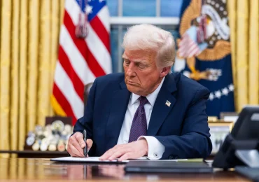 ტრამპმა ხელი მოაწერა კანონპროექტს, რომელიც იუსტიციის დეპარტამენტს ეპსტინის ფაილების გამოქვეყნების ავალდებულებს