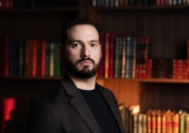 Inside Perseu’s Approach to Resolving Complex Conflicts