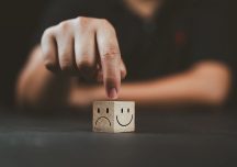 Gallup: მსოფლიოს ყველაზე ბედნიერი და ნაკლებად ბედნიერი ქვეყნები