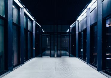 SoftBank-ი რობოტებით მონაცემთა ცენტრების აშენებას და $100-მილიარდიან IPO-ს გეგმავს