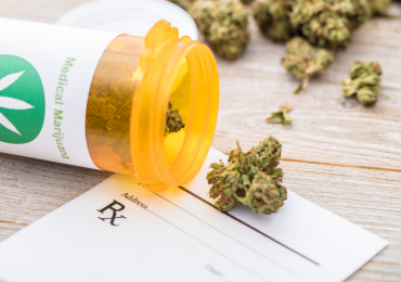 ტრამპის ადმინისტრაციამ სამედიცინო მარიხუანა ნაკლებად საშიშ ნარკოტიკად გადააკვალიფიცირა