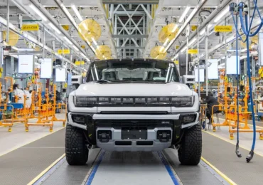 General Motors-ი ტრამპის ტარიფების გაუქმების შემდეგ $500 მილიონის დაბრუნებას ვარაუდობს