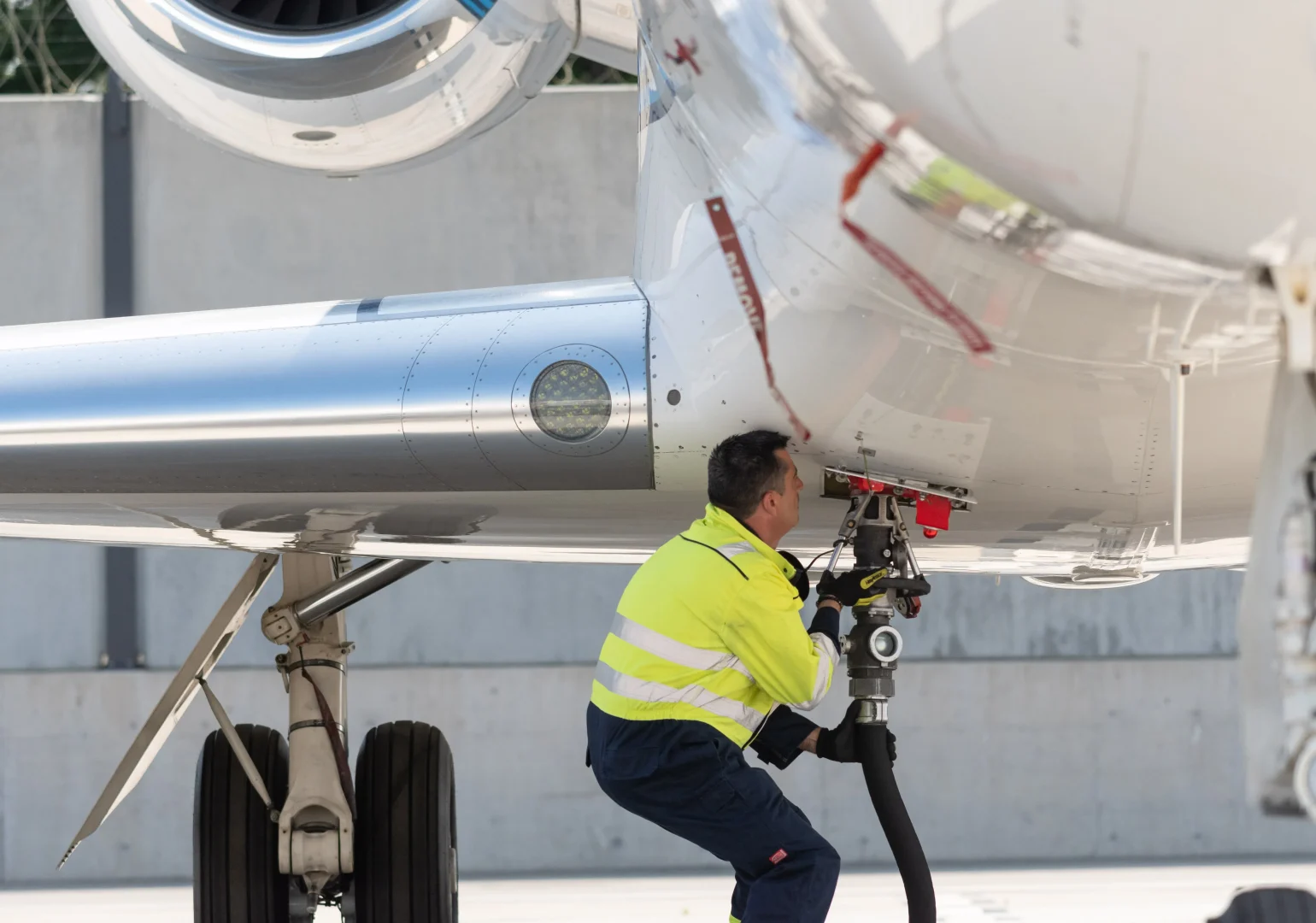 IATA: 2026 წელს ავიაკომპანიების მოგება 50%-ით შემცირდება