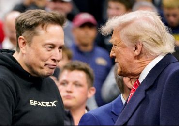 ივნისში ტრამპმა SpaceX-ის, Palantir-ისა და აშშ-ის მთავრობის სხვა კონტრაქტორების აქციები შეიძინა