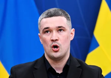 უკრაინის ყოფილი თავდაცვის მინისტრი არჩევნების დანიშვნას ითხოვს