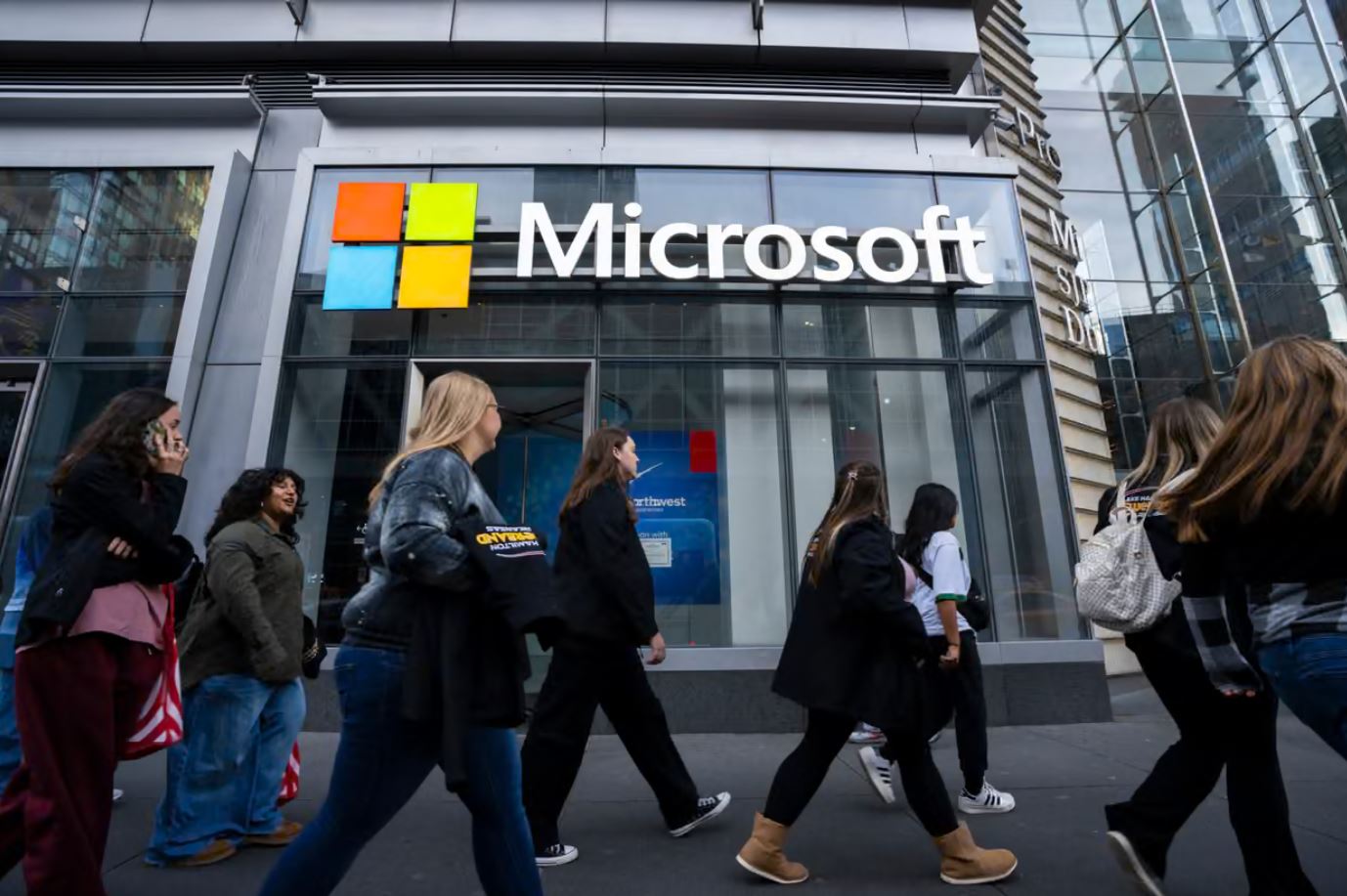 Microsoft-ი 60,000-მდე დასაქმებულს სამსახურიდან წასვლის სანაცვლოდ კომპენსაციას სთავაზობს